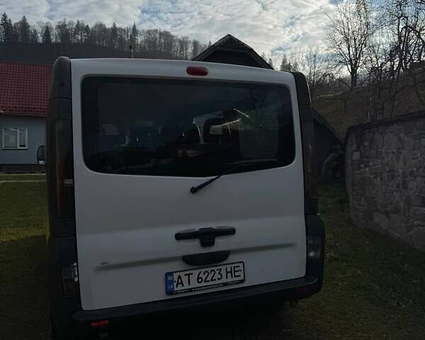 Белый Опель Виваро, объемом двигателя 1.9 л и пробегом 350 тыс. км за 6000 $, фото 18 на Automoto.ua