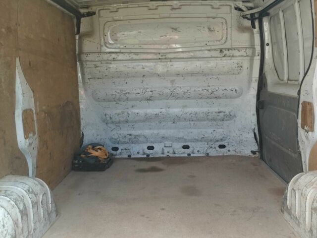 Белый Опель Виваро, объемом двигателя 1.9 л и пробегом 524 тыс. км за 5700 $, фото 9 на Automoto.ua