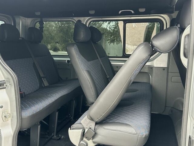 Белый Опель Виваро, объемом двигателя 1.9 л и пробегом 270 тыс. км за 9200 $, фото 18 на Automoto.ua