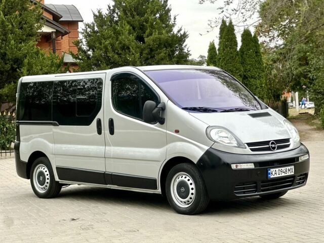Белый Опель Виваро, объемом двигателя 1.9 л и пробегом 270 тыс. км за 9200 $, фото 10 на Automoto.ua