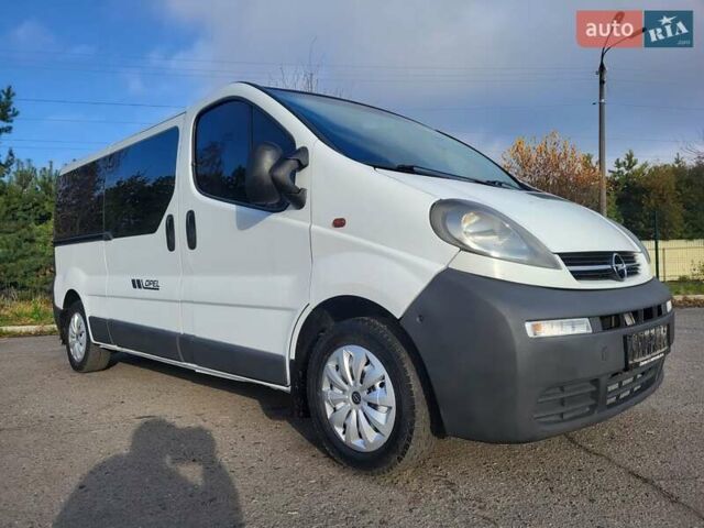 Белый Опель Виваро, объемом двигателя 1.9 л и пробегом 245 тыс. км за 7999 $, фото 37 на Automoto.ua
