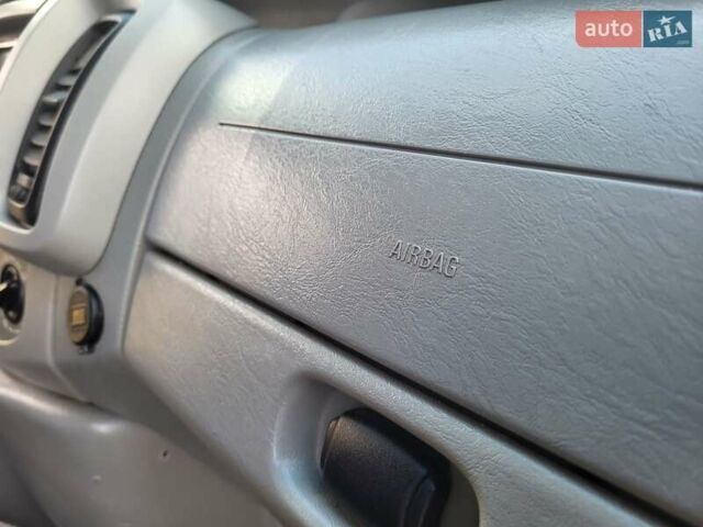 Белый Опель Виваро, объемом двигателя 1.9 л и пробегом 245 тыс. км за 7999 $, фото 57 на Automoto.ua