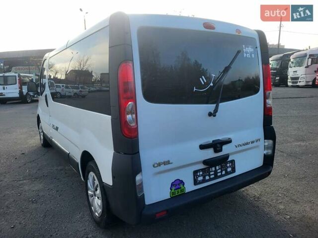 Белый Опель Виваро, объемом двигателя 1.9 л и пробегом 245 тыс. км за 7999 $, фото 24 на Automoto.ua