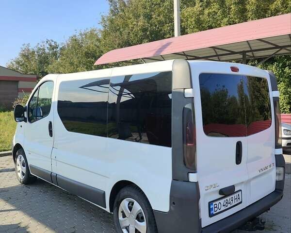 Белый Опель Виваро, объемом двигателя 1.9 л и пробегом 390 тыс. км за 6700 $, фото 6 на Automoto.ua