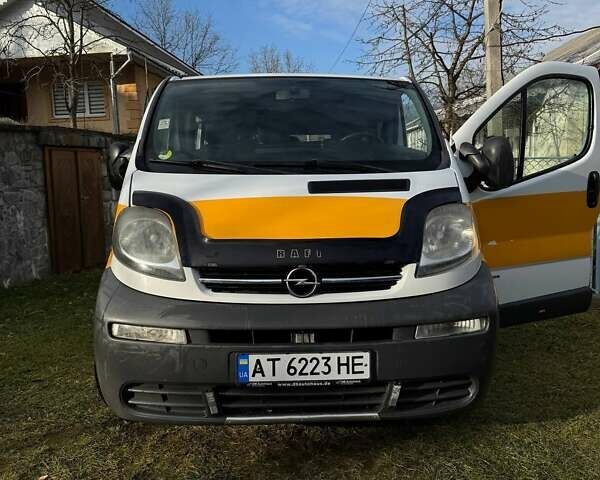 Белый Опель Виваро, объемом двигателя 1.9 л и пробегом 350 тыс. км за 6000 $, фото 20 на Automoto.ua