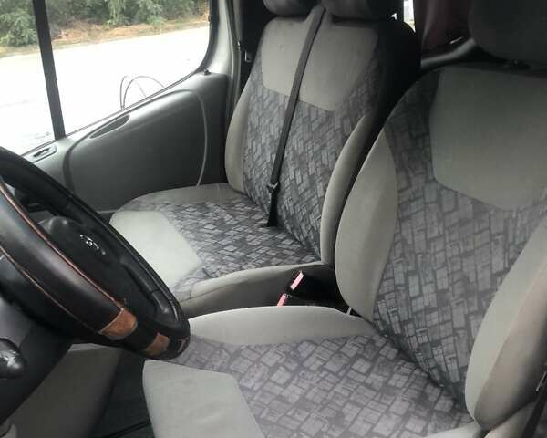 Белый Опель Виваро, объемом двигателя 1.87 л и пробегом 200 тыс. км за 7900 $, фото 9 на Automoto.ua