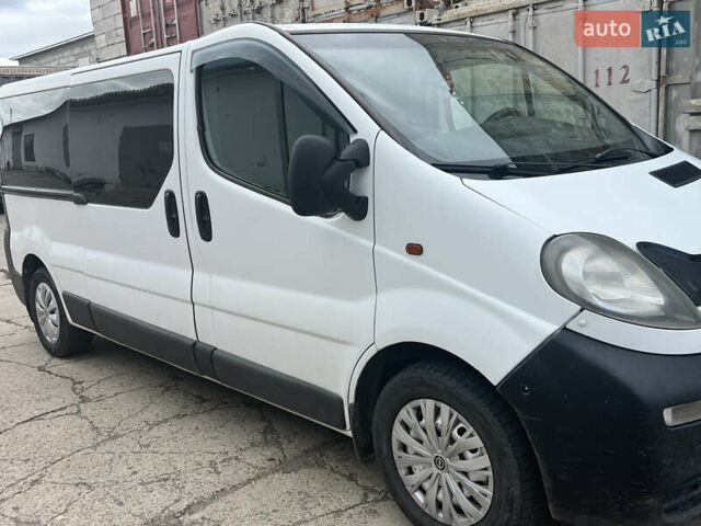 Білий Опель Віваро, об'ємом двигуна 1.87 л та пробігом 310 тис. км за 7400 $, фото 4 на Automoto.ua