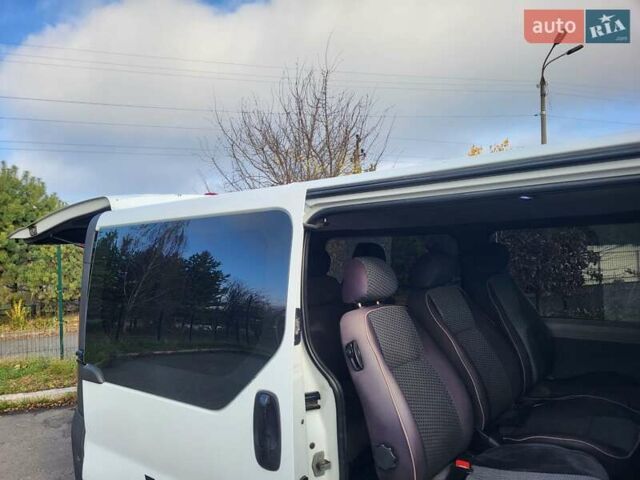 Белый Опель Виваро, объемом двигателя 1.9 л и пробегом 245 тыс. км за 7999 $, фото 65 на Automoto.ua