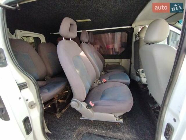 Белый Опель Виваро, объемом двигателя 1.87 л и пробегом 251 тыс. км за 6700 $, фото 11 на Automoto.ua