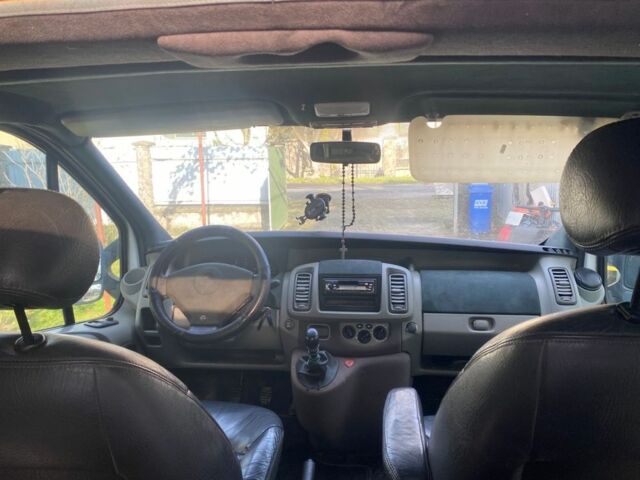 Білий Опель Віваро, об'ємом двигуна 1.9 л та пробігом 250 тис. км за 5500 $, фото 4 на Automoto.ua