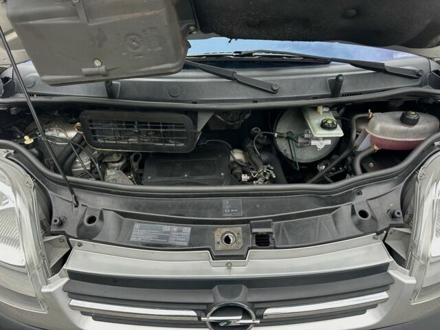 Белый Опель Виваро, объемом двигателя 1.9 л и пробегом 270 тыс. км за 9200 $, фото 23 на Automoto.ua