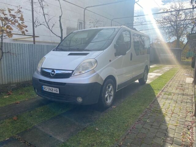 Білий Опель Віваро, об'ємом двигуна 1.9 л та пробігом 250 тис. км за 5500 $, фото 1 на Automoto.ua