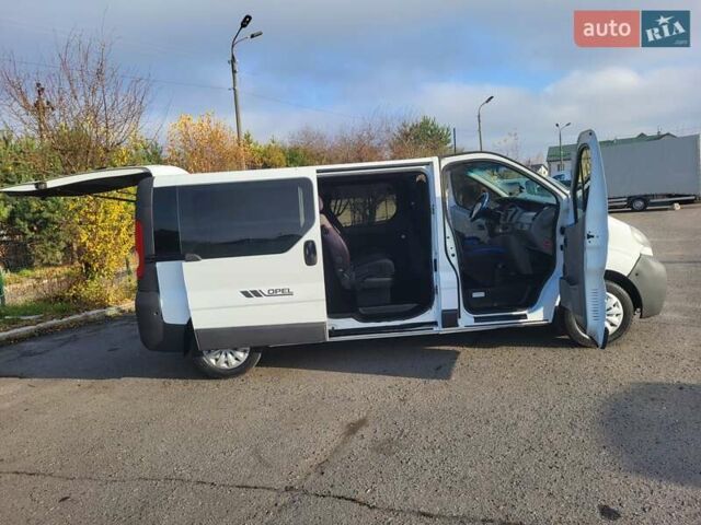 Белый Опель Виваро, объемом двигателя 1.9 л и пробегом 245 тыс. км за 7999 $, фото 50 на Automoto.ua