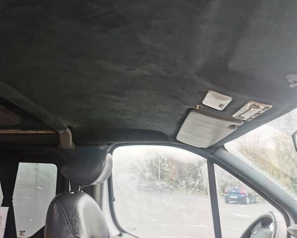 Белый Опель Виваро, объемом двигателя 1.9 л и пробегом 240 тыс. км за 5800 $, фото 18 на Automoto.ua