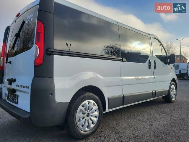 Белый Опель Виваро, объемом двигателя 1.9 л и пробегом 245 тыс. км за 7999 $, фото 30 на Automoto.ua