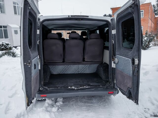 Белый Опель Виваро, объемом двигателя 1.9 л и пробегом 397 тыс. км за 7800 $, фото 21 на Automoto.ua