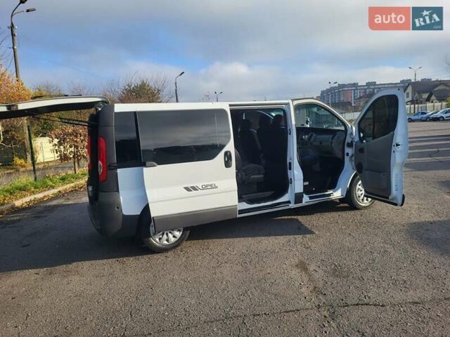 Белый Опель Виваро, объемом двигателя 1.9 л и пробегом 245 тыс. км за 7999 $, фото 49 на Automoto.ua