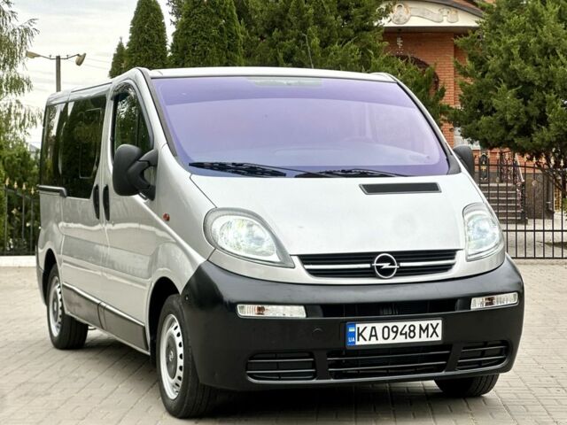 Белый Опель Виваро, объемом двигателя 1.9 л и пробегом 270 тыс. км за 9200 $, фото 11 на Automoto.ua