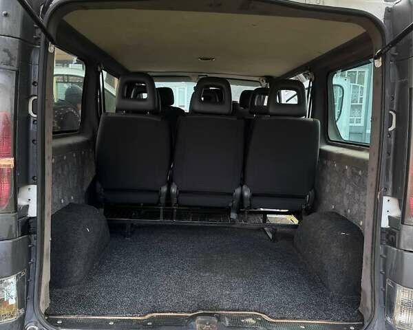 Белый Опель Виваро, объемом двигателя 1.9 л и пробегом 350 тыс. км за 6000 $, фото 17 на Automoto.ua