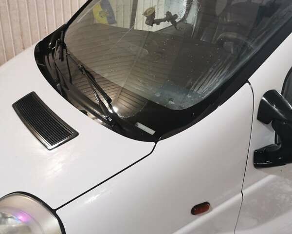 Белый Опель Виваро, объемом двигателя 1.9 л и пробегом 240 тыс. км за 5800 $, фото 15 на Automoto.ua