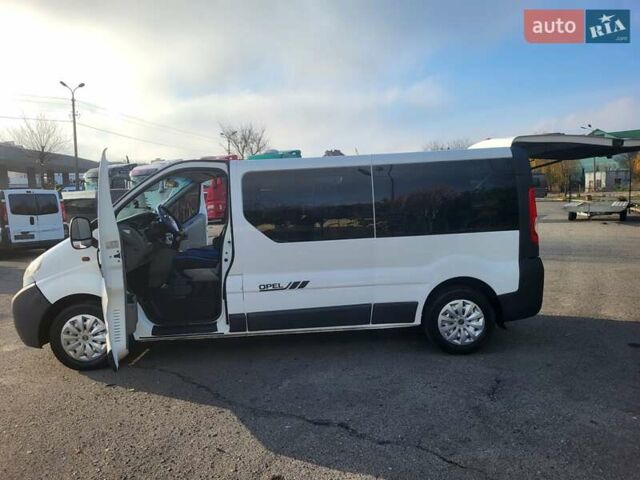 Белый Опель Виваро, объемом двигателя 1.9 л и пробегом 245 тыс. км за 7999 $, фото 44 на Automoto.ua