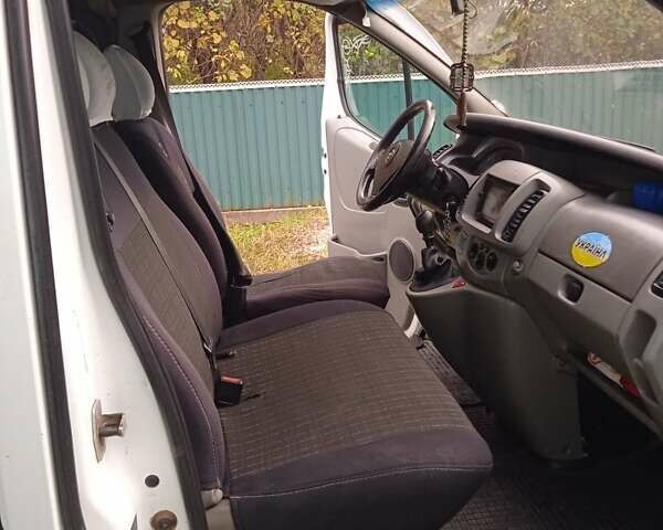 Белый Опель Виваро, объемом двигателя 1.87 л и пробегом 260 тыс. км за 6800 $, фото 27 на Automoto.ua