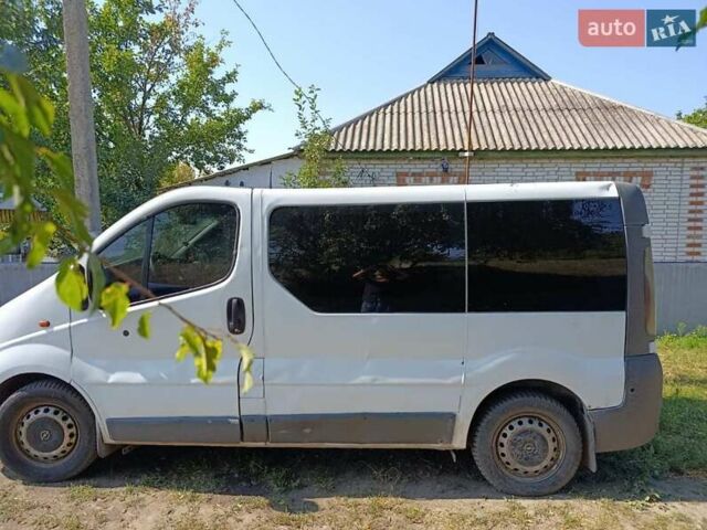 Белый Опель Виваро, объемом двигателя 1.87 л и пробегом 360 тыс. км за 5500 $, фото 4 на Automoto.ua