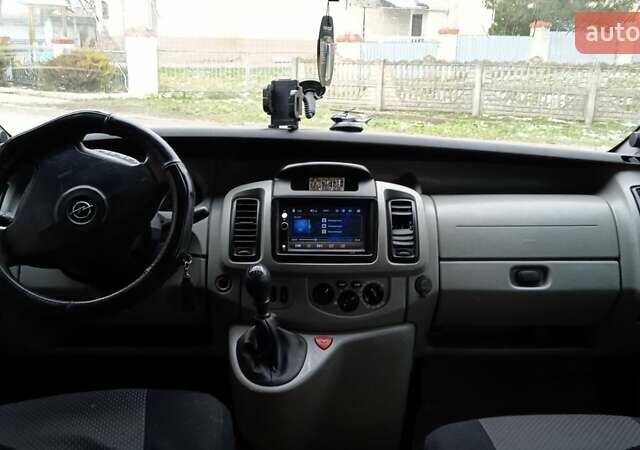 Білий Опель Віваро, об'ємом двигуна 1.9 л та пробігом 450 тис. км за 7200 $, фото 8 на Automoto.ua