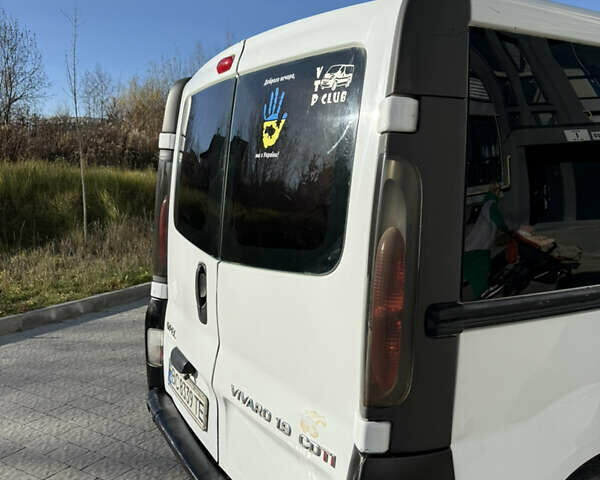 Белый Опель Виваро, объемом двигателя 1.9 л и пробегом 415 тыс. км за 5999 $, фото 6 на Automoto.ua