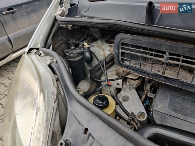 Белый Опель Виваро, объемом двигателя 1.87 л и пробегом 280 тыс. км за 6000 $, фото 19 на Automoto.ua