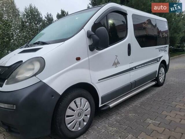 Білий Опель Віваро, об'ємом двигуна 1.9 л та пробігом 243 тис. км за 7800 $, фото 37 на Automoto.ua