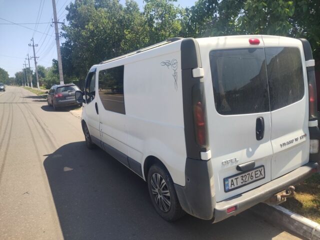 Білий Опель Віваро, об'ємом двигуна 1.9 л та пробігом 250 тис. км за 6800 $, фото 6 на Automoto.ua