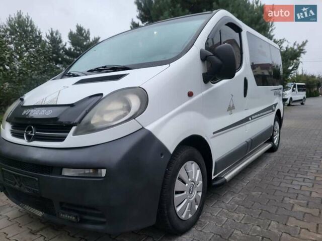 Білий Опель Віваро, об'ємом двигуна 1.9 л та пробігом 243 тис. км за 7800 $, фото 34 на Automoto.ua