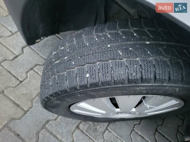 Білий Опель Віваро, об'ємом двигуна 1.9 л та пробігом 243 тис. км за 7800 $, фото 119 на Automoto.ua