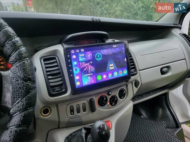 Білий Опель Віваро, об'ємом двигуна 1.9 л та пробігом 243 тис. км за 7800 $, фото 109 на Automoto.ua