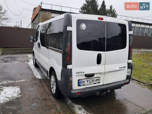 Білий Опель Віваро, об'ємом двигуна 1.9 л та пробігом 319 тис. км за 6800 $, фото 4 на Automoto.ua