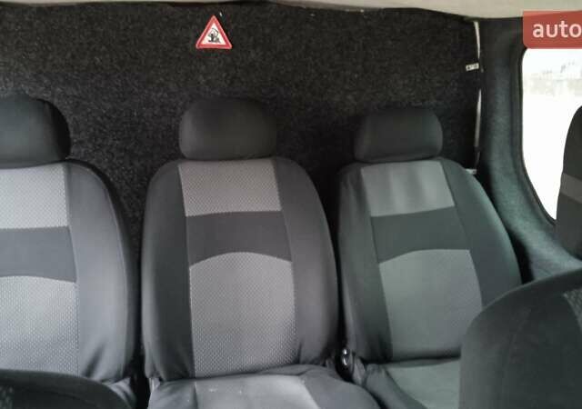 Білий Опель Віваро, об'ємом двигуна 1.9 л та пробігом 450 тис. км за 7200 $, фото 11 на Automoto.ua