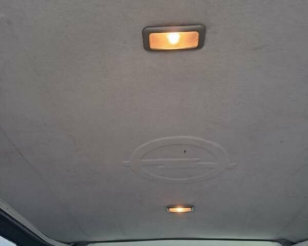 Білий Опель Віваро, об'ємом двигуна 1.9 л та пробігом 319 тис. км за 6800 $, фото 10 на Automoto.ua