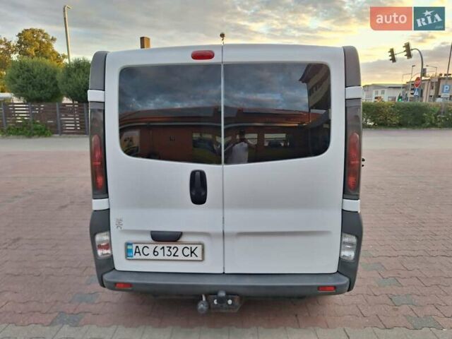 Білий Опель Віваро, об'ємом двигуна 1.9 л та пробігом 272 тис. км за 8800 $, фото 10 на Automoto.ua