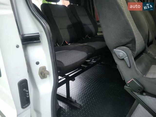 Білий Опель Віваро, об'ємом двигуна 1.9 л та пробігом 243 тис. км за 7800 $, фото 86 на Automoto.ua