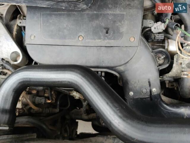 Белый Опель Виваро, объемом двигателя 1.87 л и пробегом 280 тыс. км за 6000 $, фото 18 на Automoto.ua