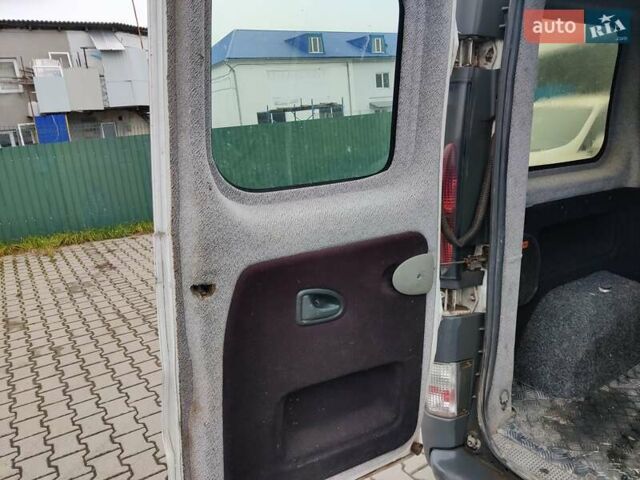 Белый Опель Виваро, объемом двигателя 1.87 л и пробегом 280 тыс. км за 6000 $, фото 22 на Automoto.ua