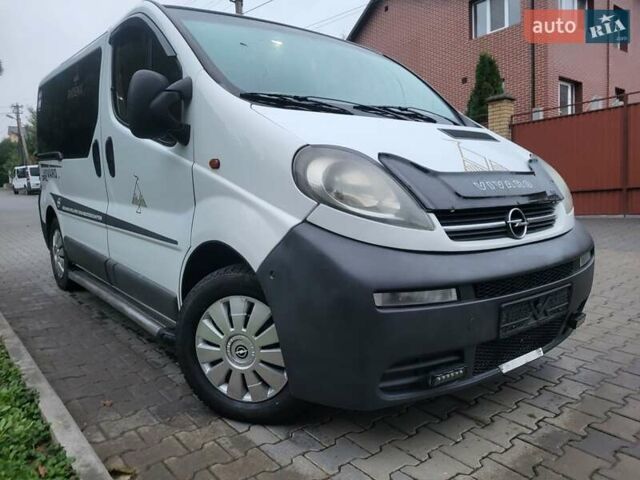 Білий Опель Віваро, об'ємом двигуна 1.9 л та пробігом 243 тис. км за 7800 $, фото 4 на Automoto.ua