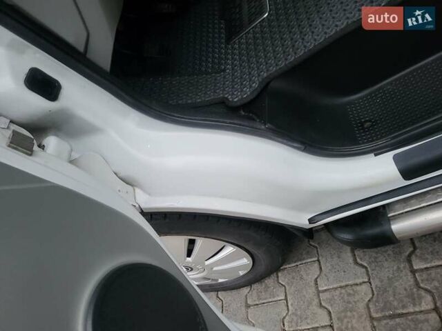Білий Опель Віваро, об'ємом двигуна 1.9 л та пробігом 243 тис. км за 7800 $, фото 105 на Automoto.ua