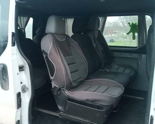 Білий Опель Віваро, об'ємом двигуна 1.9 л та пробігом 443 тис. км за 6200 $, фото 7 на Automoto.ua