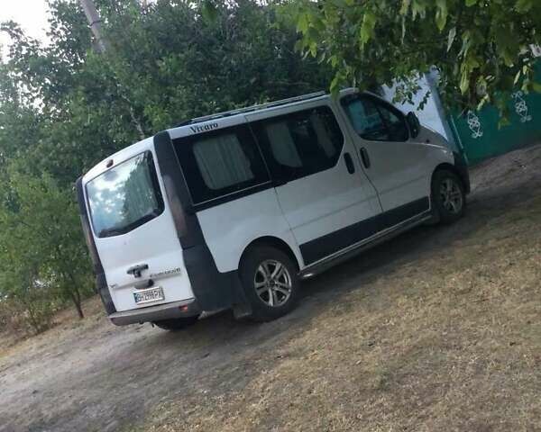 Білий Опель Віваро, об'ємом двигуна 1.9 л та пробігом 443 тис. км за 6200 $, фото 2 на Automoto.ua