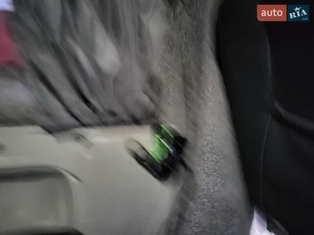 Білий Опель Віваро, об'ємом двигуна 1.9 л та пробігом 243 тис. км за 7800 $, фото 83 на Automoto.ua