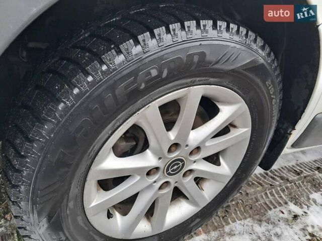 Білий Опель Віваро, об'ємом двигуна 1.9 л та пробігом 319 тис. км за 6800 $, фото 16 на Automoto.ua