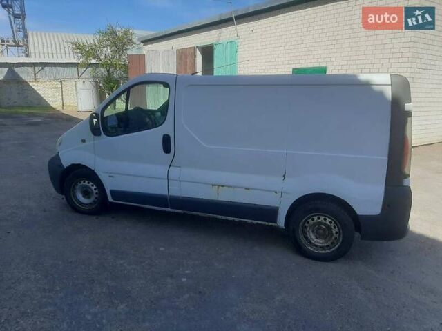 Белый Опель Виваро, объемом двигателя 1.87 л и пробегом 659 тыс. км за 4800 $, фото 9 на Automoto.ua