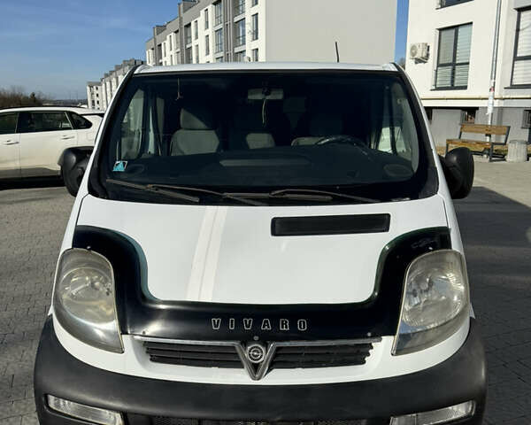 Белый Опель Виваро, объемом двигателя 1.9 л и пробегом 415 тыс. км за 5999 $, фото 2 на Automoto.ua